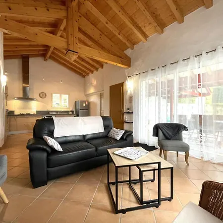 Aire-leku Holiday home Saint-Pee-sur-Nivelle